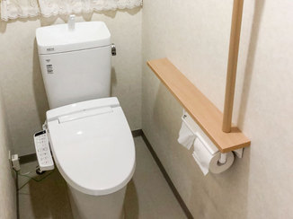 トイレリフォーム 温水洗浄便座に取り替えあたたかく快適に使えるトイレ